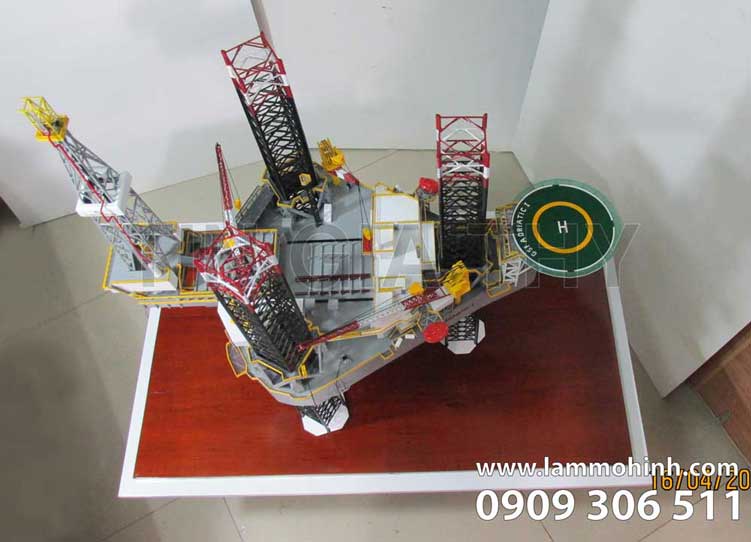 Mô hình giàn khoan tự nâng